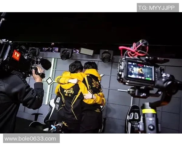 专访周静揭秘和平精英成功背后的策略与创新之路 专访周静揭秘和平精英成功背后的策略与创新之路