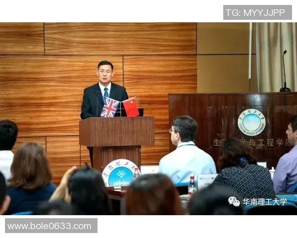 南京排球队灵活性对比分析与战术调整的深度探讨 南京排球队灵活性对比分析与战术调整的深度探讨