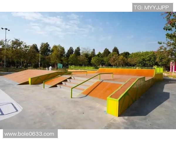 广州滑板队的边路渗透策略与滑板文化的深度融合探讨 广州滑板队的边路渗透策略与滑板文化的深度融合探讨