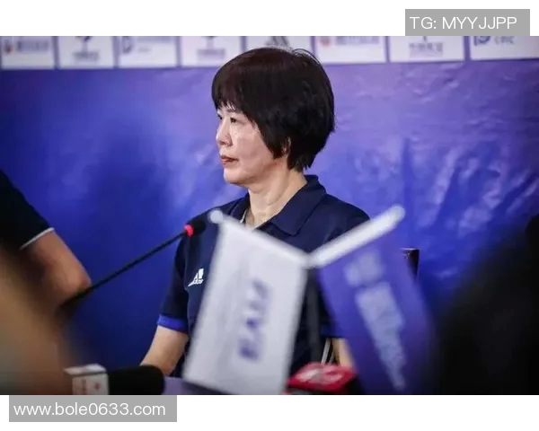 黄秀英专访：从排球新星到传奇教练的辉煌人生回顾